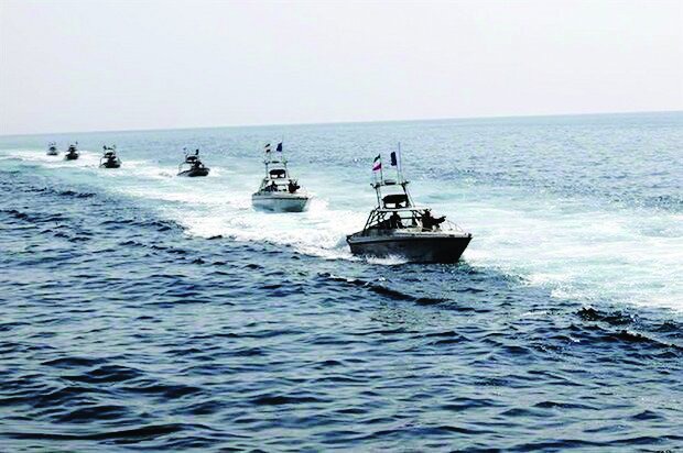 اخطار جدی نیروی دریایی سپاه به آمریکا