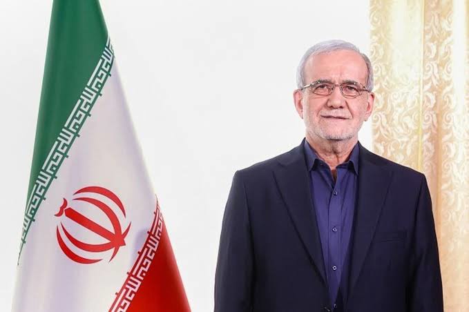 انتقاد رئیس‌جمهور از وضعیت رانت، قاچاق و تخلف اراضی