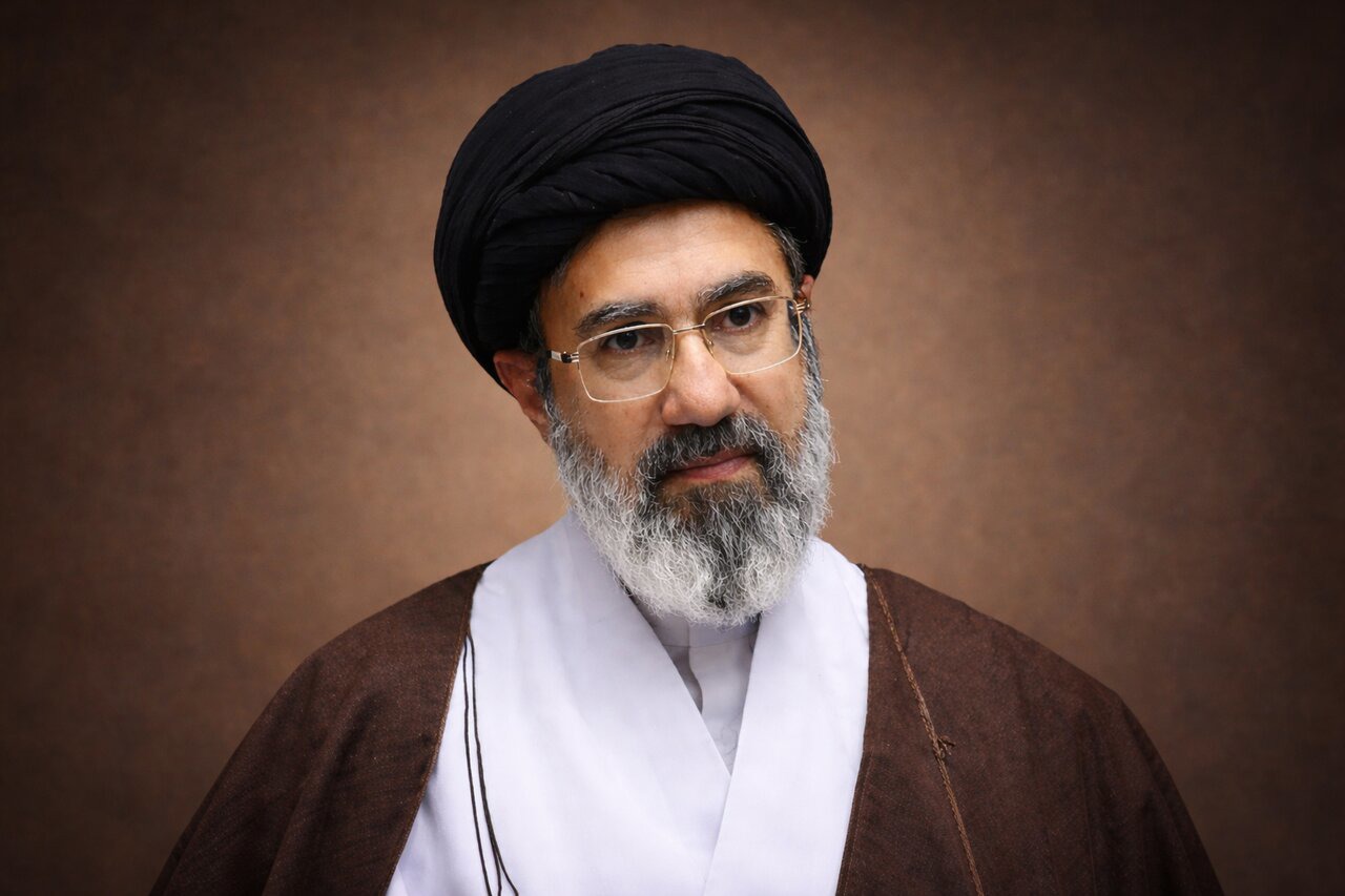 بیانات مهم فرمانده کل قوا در دیدار با فرماندهان ارشد نیروهای مسلح در یک نگاه